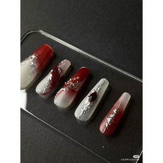 Móng giả_nail box móng thiết kế phong cánh cổ điển