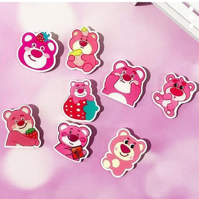 Stick gắn balo túi ví GẤU DÂU LOSTO, char,m gắn balo áo nhóm