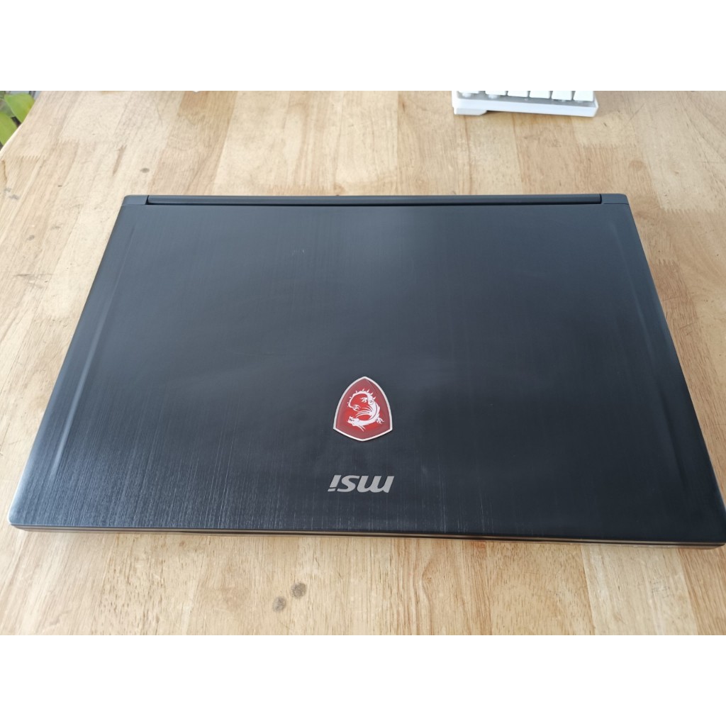 MSI GAMING GS63 CORE I7 7700HQ RAM 16G SSD 256G+1T 15.6INCH FHD VGA GTX 1050