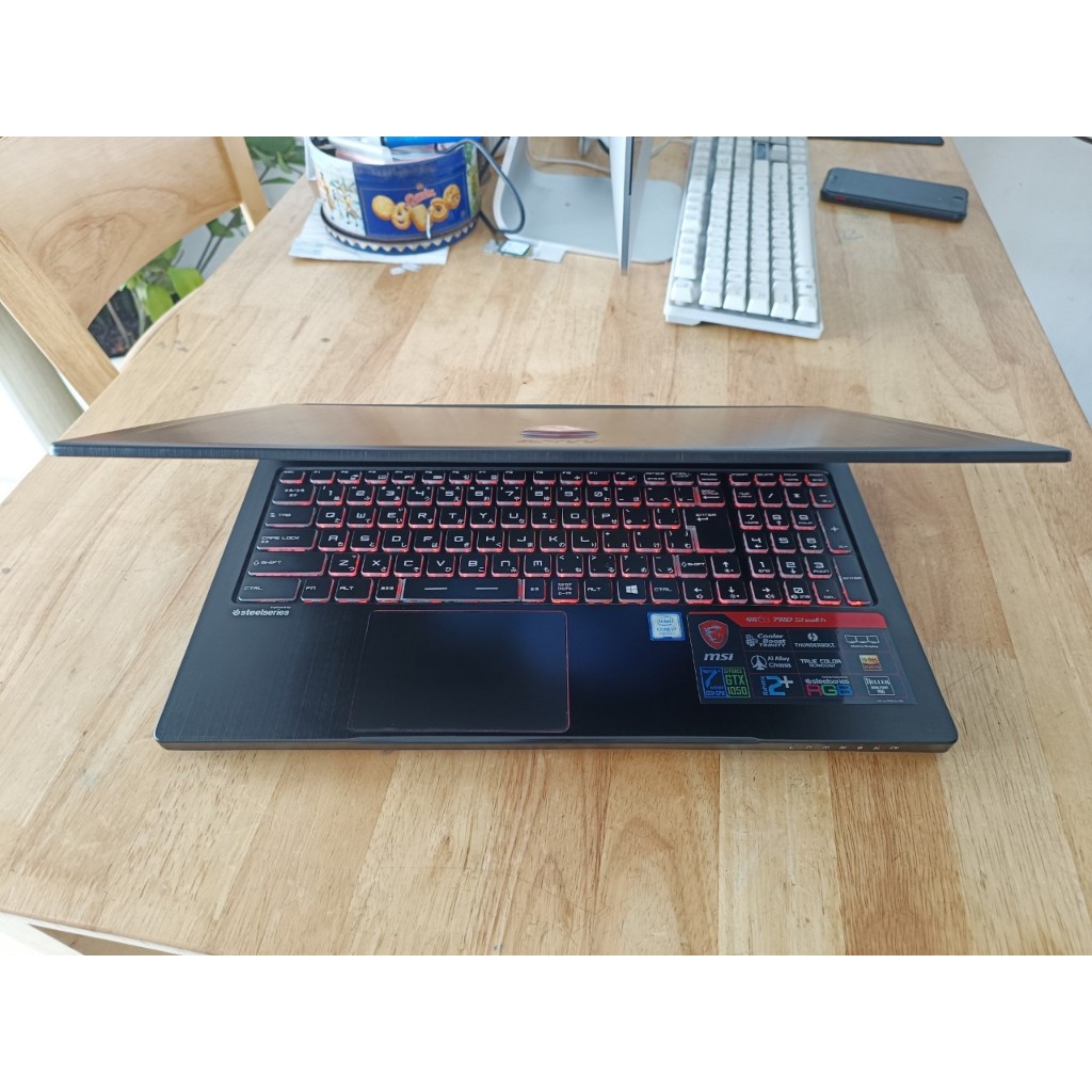 MSI GAMING GS63 CORE I7 7700HQ RAM 16G SSD 256G+1T 15.6INCH FHD VGA GTX 1050