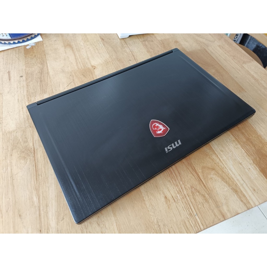 MSI GAMING GS63 CORE I7 7700HQ RAM 16G SSD 256G+1T 15.6INCH FHD VGA GTX 1050