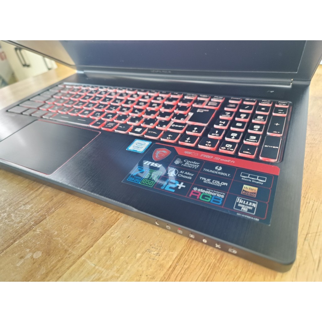 MSI GAMING GS63 CORE I7 7700HQ RAM 16G SSD 256G+1T 15.6INCH FHD VGA GTX 1050