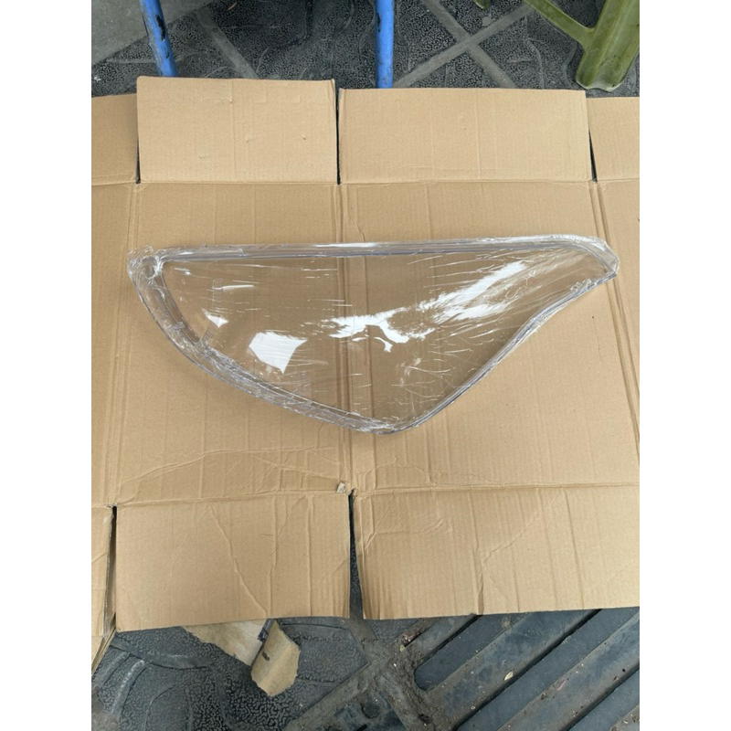 Mặt đèn pha xe i10