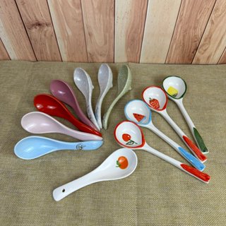 Muỗng , thìa thức ăn bằng sứ họa tiết trái cây sử dụng trong gia đình ( đồ gia dụng ) - Gôm Sứ Sh