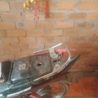 Cảng sau xe Sirius