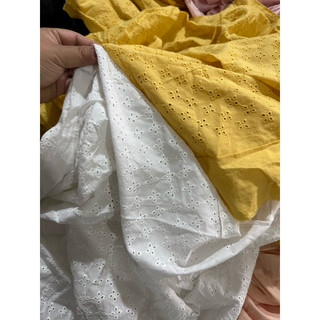 Vải Thô thêu đục lỗ