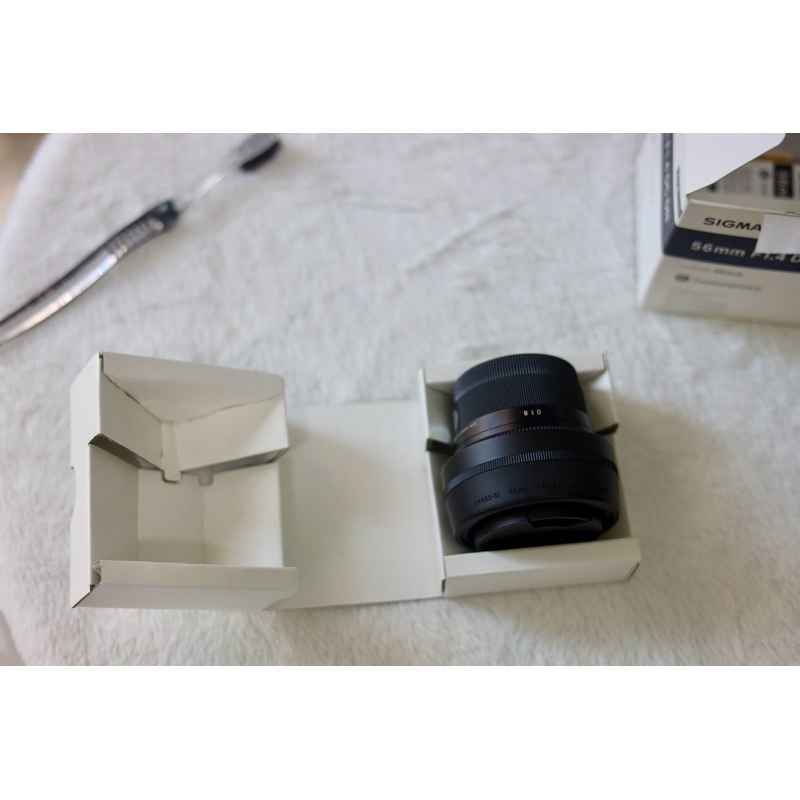 Ống Kính Sigma 56mm F1.4 DC DN Contemporary