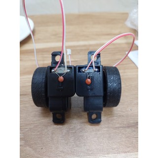 Bánh xe gắn mô tơ robot hút bụi lau nhà