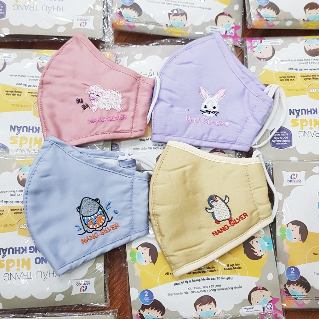 Combo 2 khẩu trang vải Hanvico 3 lớp cho bé - Hàng cao cấp có lớp bông kháng khuẩn, dày, đẹp, họa tiết dễ thương