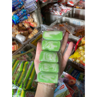 Bánh dẻo lá dứa đậu xanh, cây 5 cái như hình