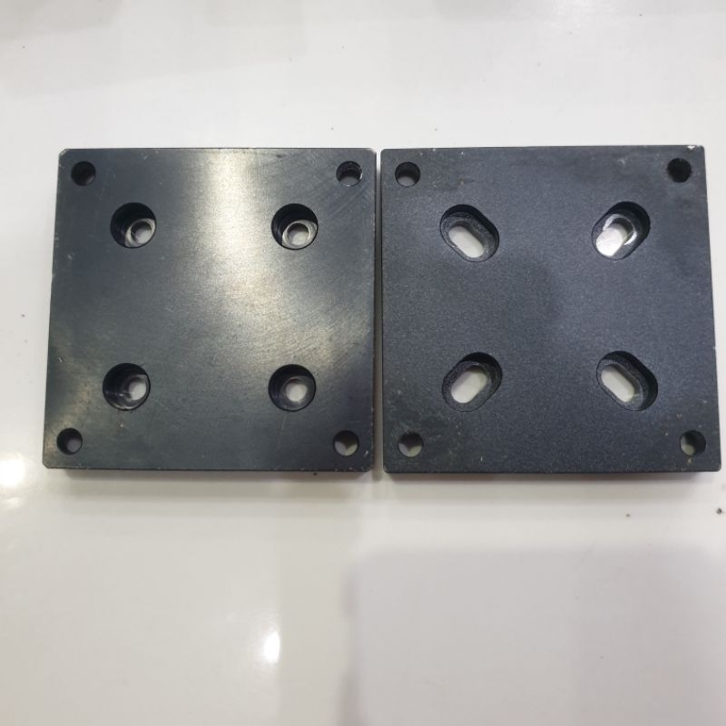 Đế nhôm vuông 60x60x8mm sẵn 8 lỗ ốc M4