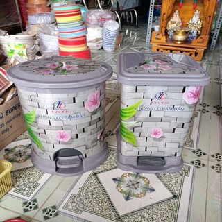 Thùng rác đạp oval nhỏ Tý Liên