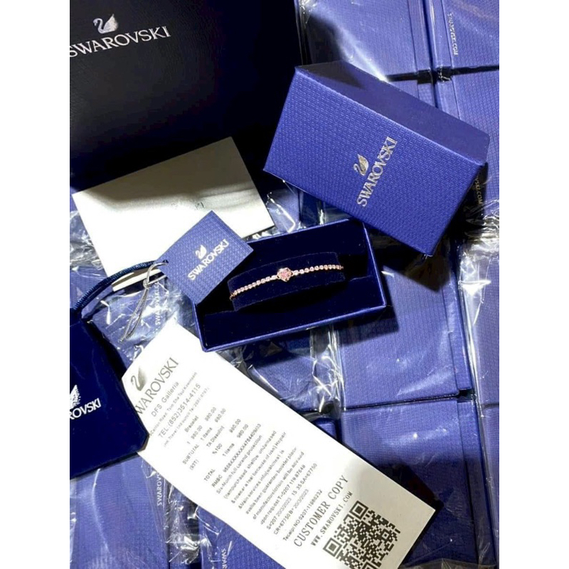 Lắc tay đính đá mặt trái tim swa lấp lánh sang trọng