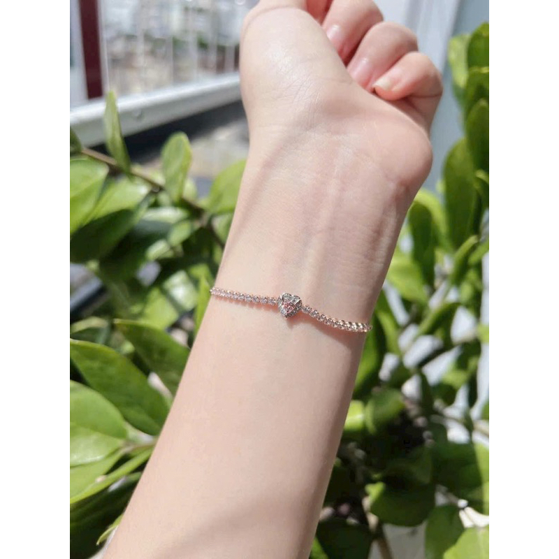 Lắc tay đính đá mặt trái tim swa lấp lánh sang trọng