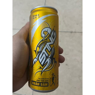 1 Lon nước tăng lực Sting vàng