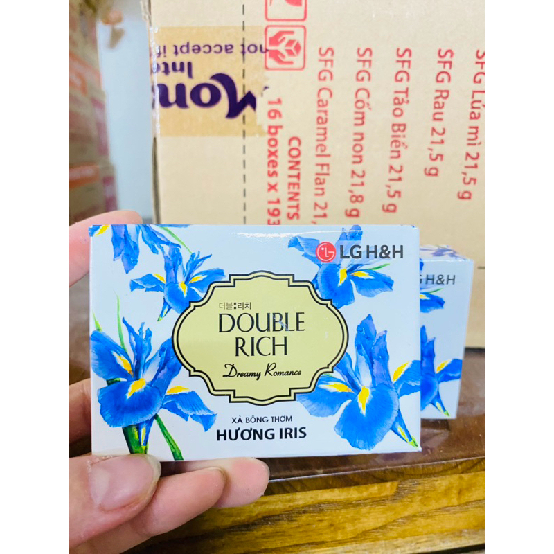 Xà phòng tắm Double Rich Hương Hoa IRIS - Hương Hoa Hồng hộp 90g