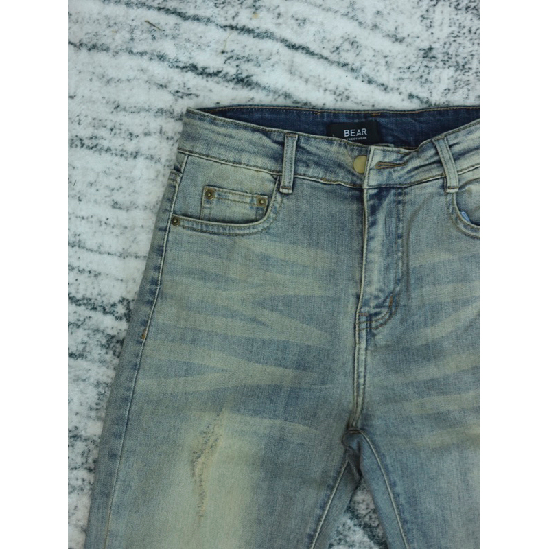 Quân jean nam streetwear cao cấp BEAR màu canh vàng form slimfit vải denim co giãn SK006