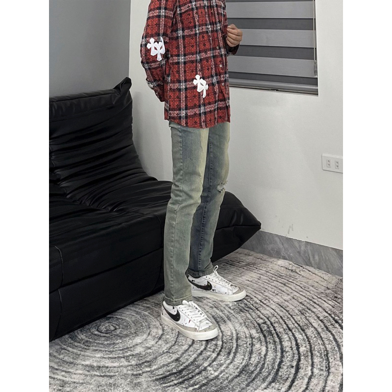 Quân jean nam streetwear cao cấp BEAR màu canh vàng form slimfit vải denim co giãn SK006