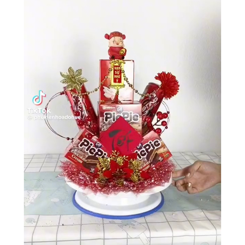 Tháp lễ tết,tháp bánh kẹo tết,tháp nước ngọt ,trang trí bánh kẹo tết để bàn thờ