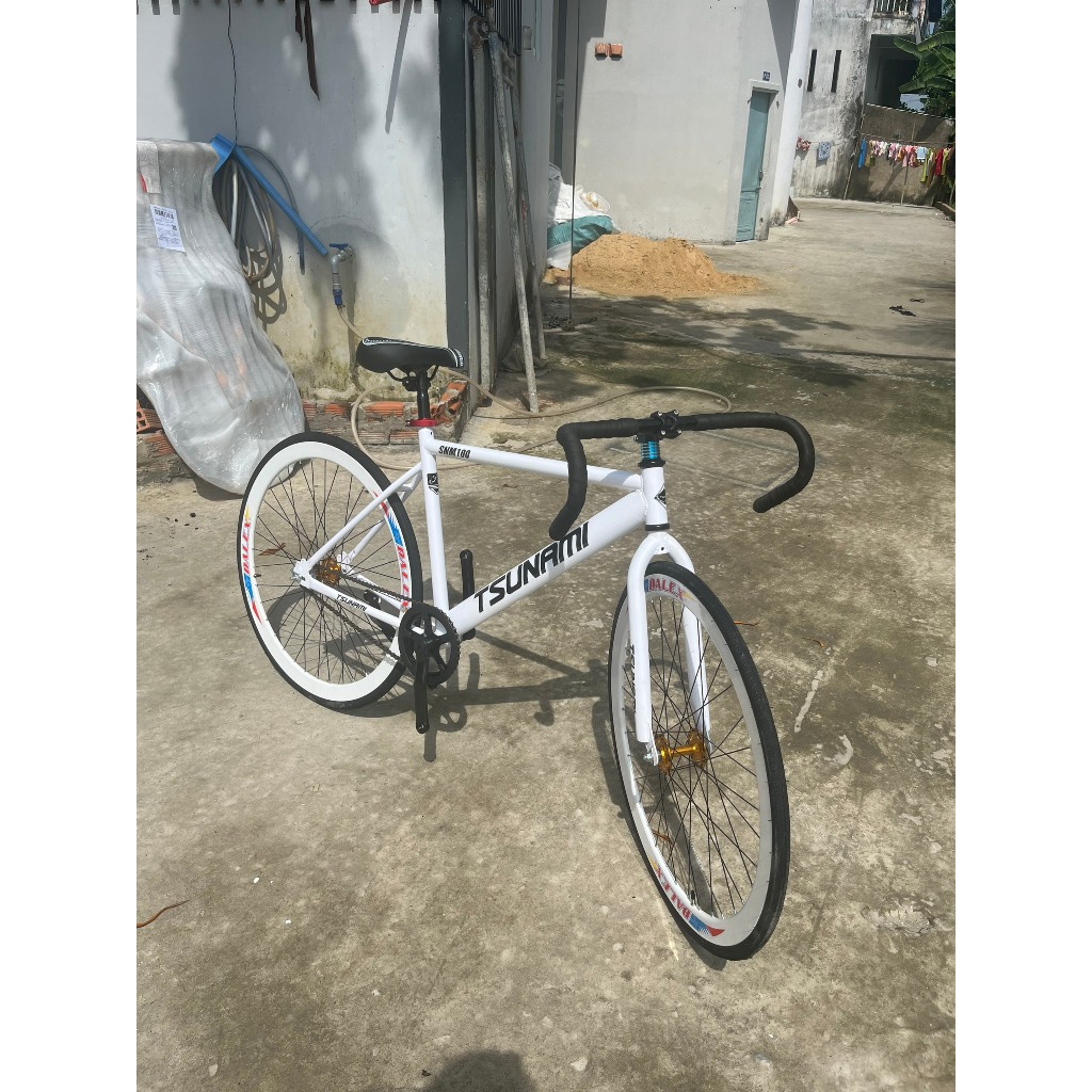 XE ĐẠP TSUNAMI MÀU TRẮNG VÀNH TRẮNG