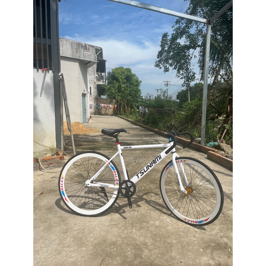 XE ĐẠP TSUNAMI MÀU TRẮNG VÀNH TRẮNG