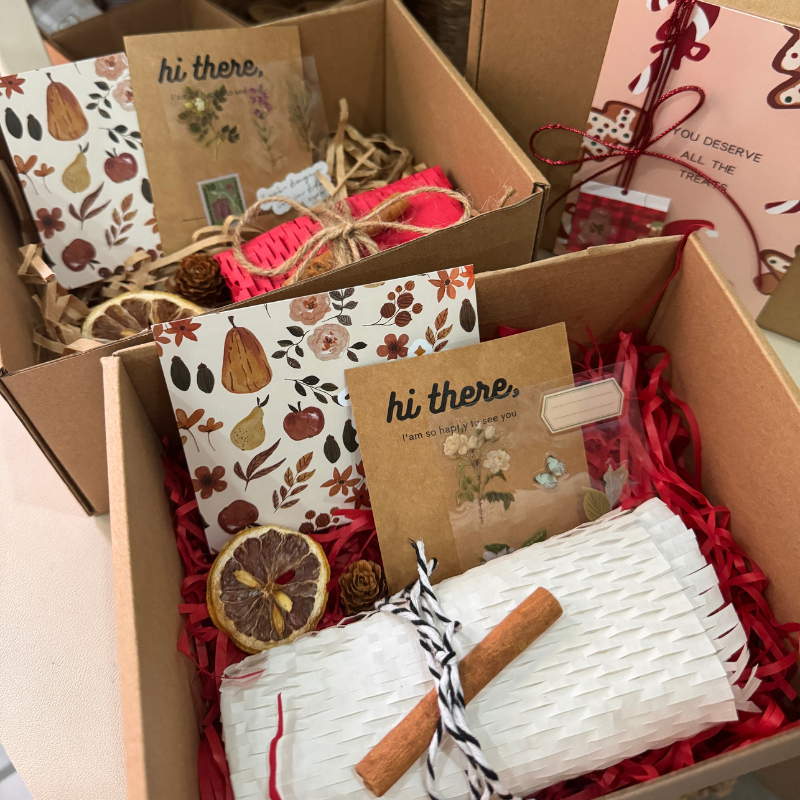 GIFT BOX Hộp quà tặng, dịch vụ gói quà  | HOME CHIC CORNER