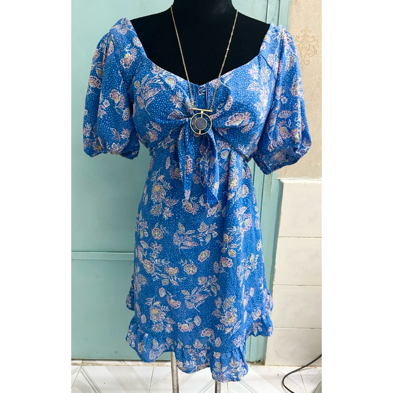 Đầm hoa xanh vnxk