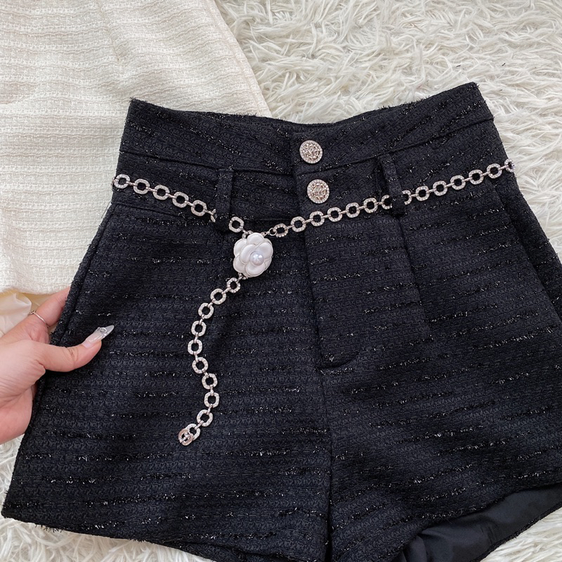 Quần short dạ nhũ kèm đai 403