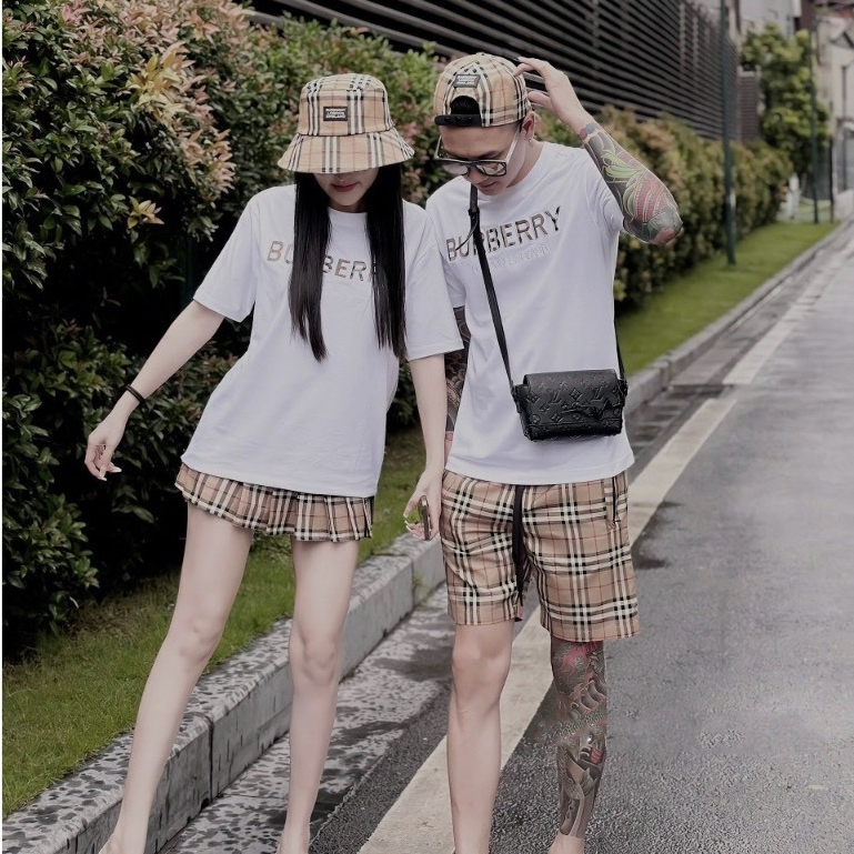 Set Quần Áo Chữ Kẻ Ngực BBR thời trang cho nam và nữ