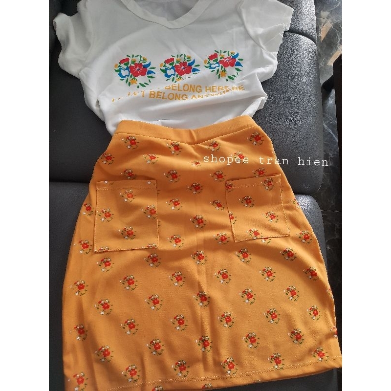 Set áo kèm chân váy vàng hoa