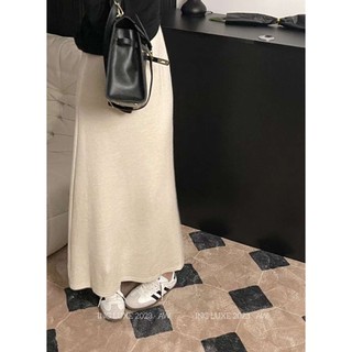 𝗟𝗔 𝗖𝗛𝗔𝗥𝗠𝗘́ |Chân váy len dài chun ẩn 8801