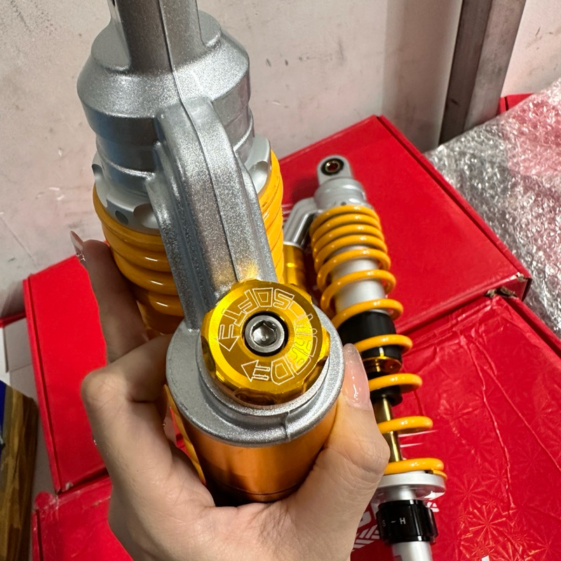 Phuộc nhún sau Ohlins bình dầu gắn SH Việt Nam