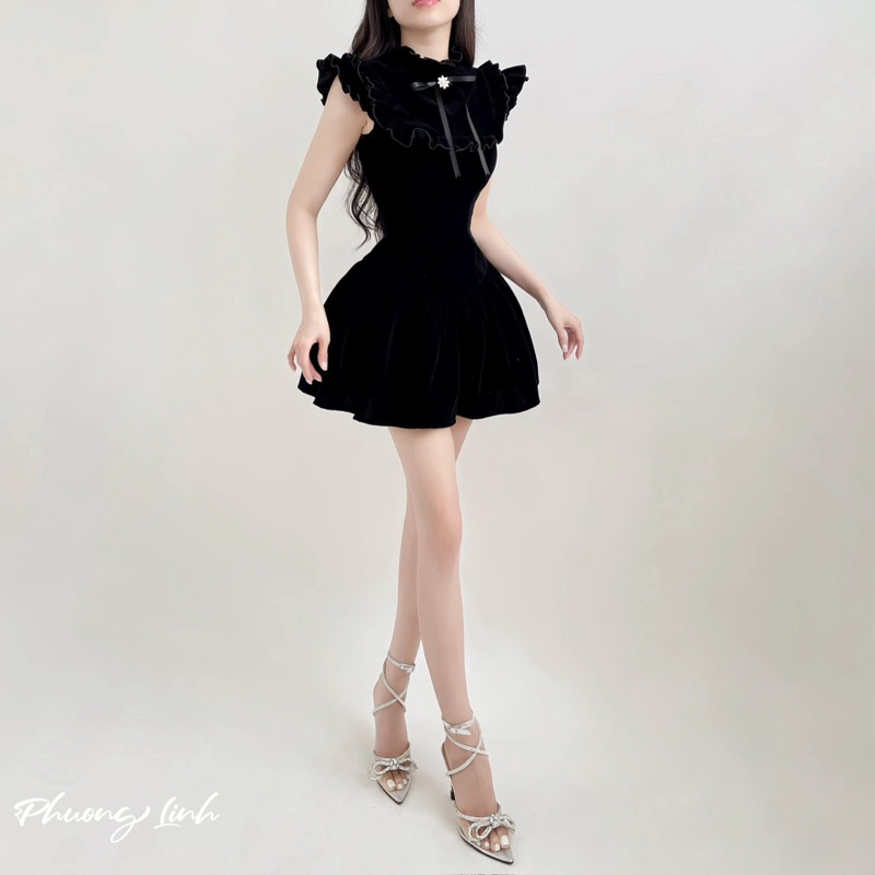 Váy Nhung Pha Bèo Phối Nơ Cổ