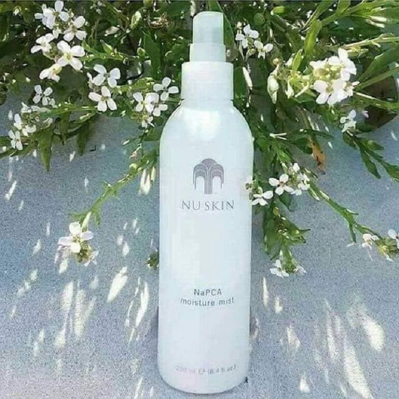 Dưỡng ầm nhẹ dạng phun sương NaPCA moisture mist - Xịt khoáng Nuskin