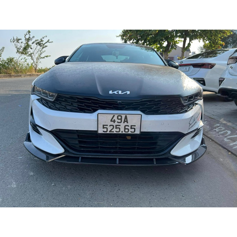 Body lip trước k5 2022