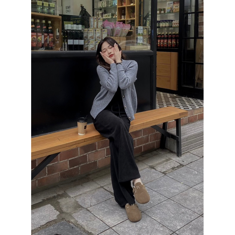 Áo len cadigan thêu ngựa cúc đồng