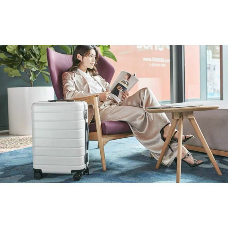 Vali Xiaomi 90 point HÀNG CHÍNH HÃNG size 24, màu trắng đen