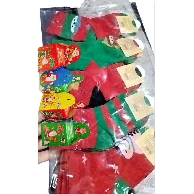 sét quà tặng Noen vỏ hộp + tất loại đẹp