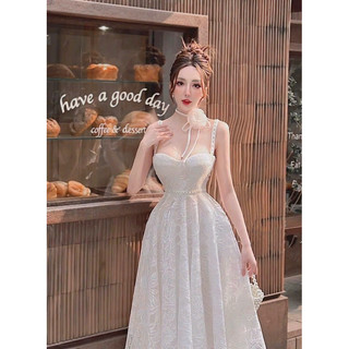 Đầm ren nữ nhẹ nhàng