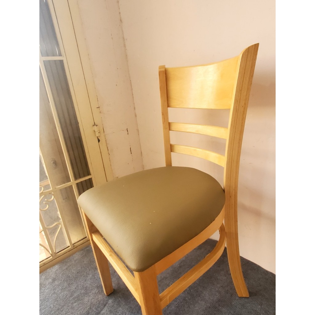 Ghế CaBin gỗ cao su có đệm tựa cong chắc chắn sơn Pu - Happy Home