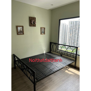 Giường sắt tròn cao cấp đen chéo 160 x 200