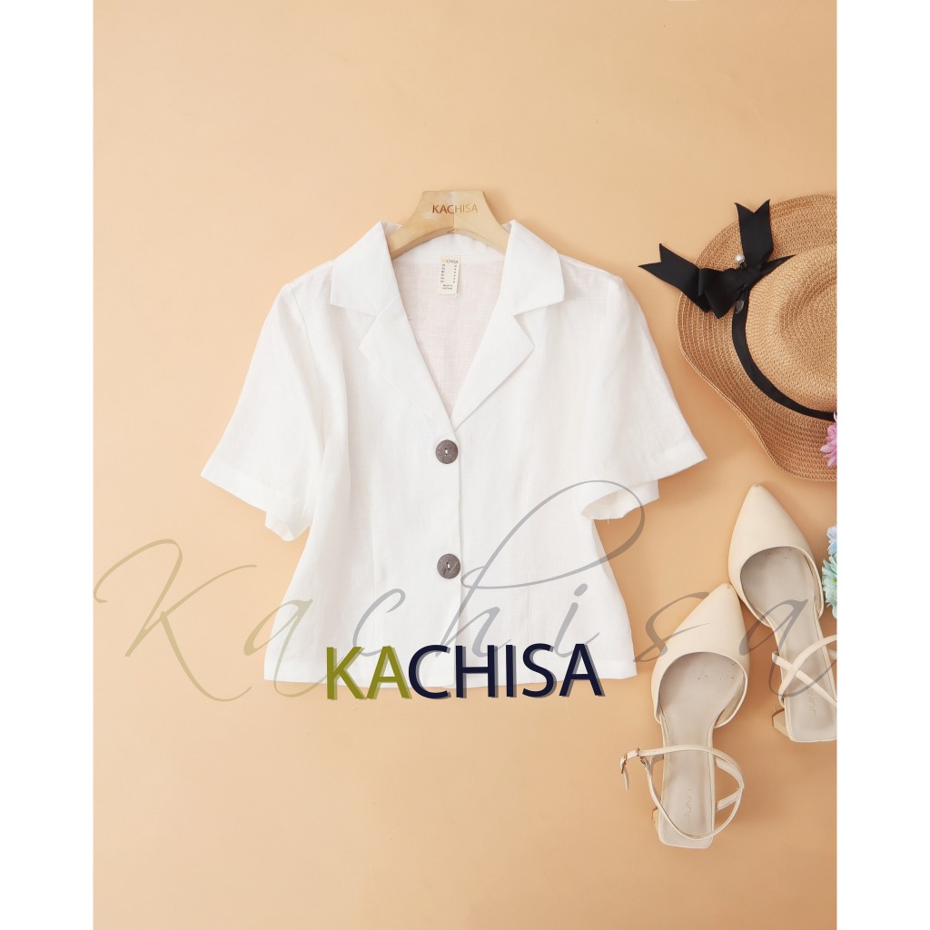Áo cổ danton phối nút gỗ Kachisa Linen tưng premium wash mềm, sóng sánh