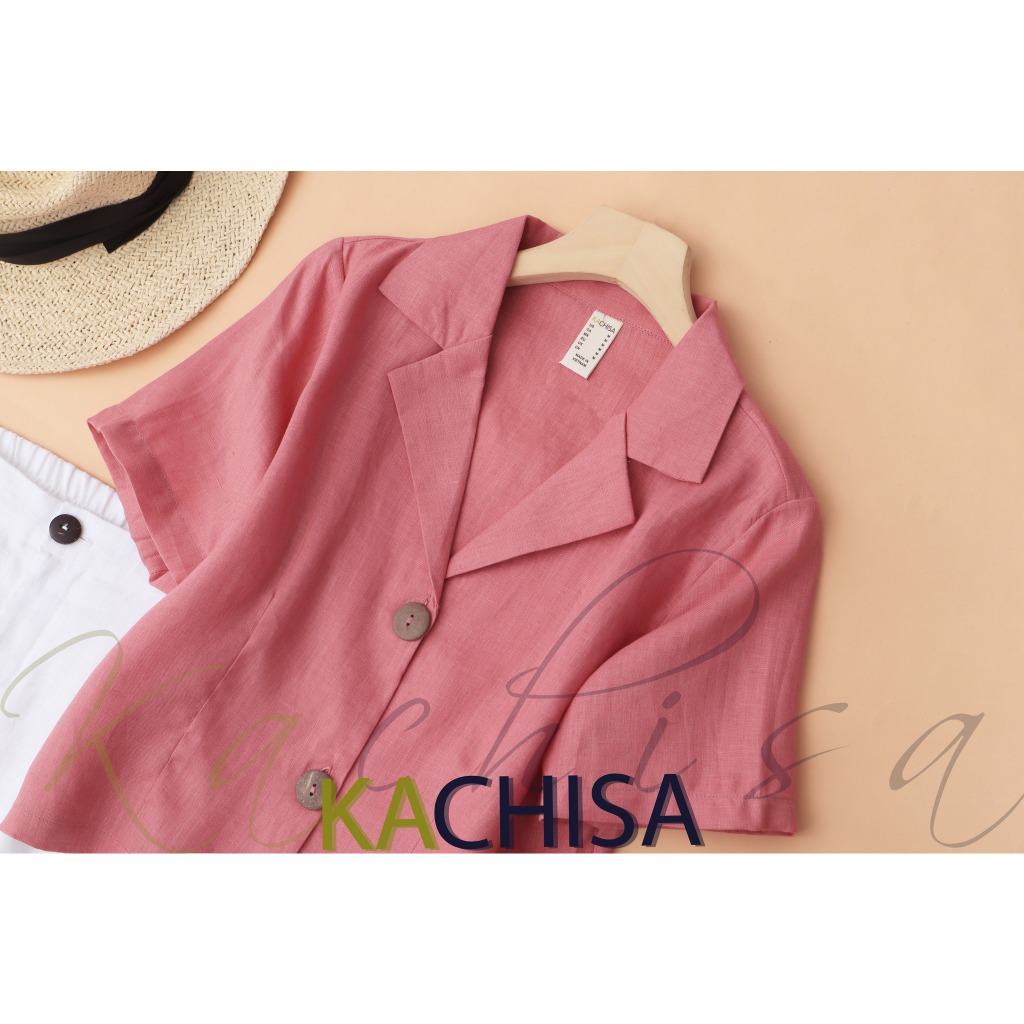 Áo cổ danton phối nút gỗ Kachisa Linen tưng premium wash mềm, sóng sánh