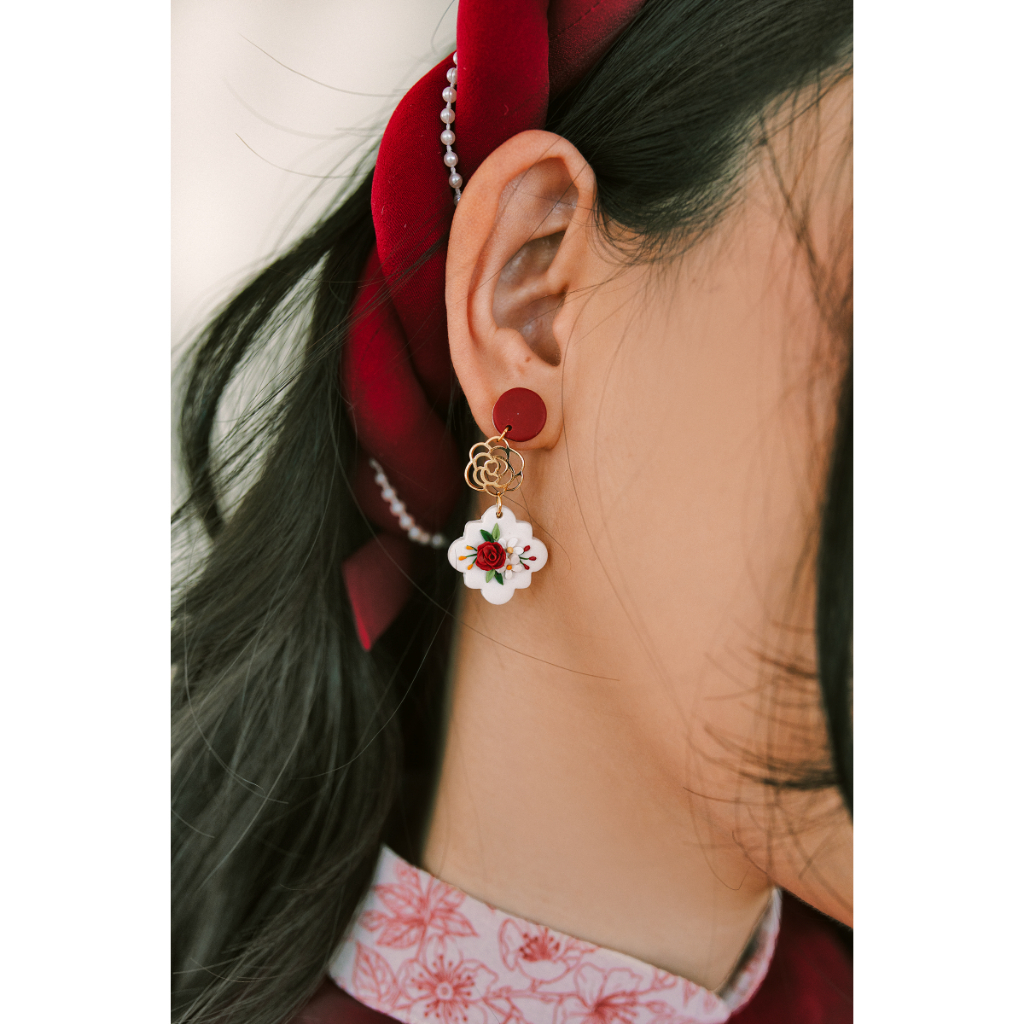 Sumire Store Hoa tai Đất Nung DN-011 Lạc Hoa Bính đỏ đính hoa vàng