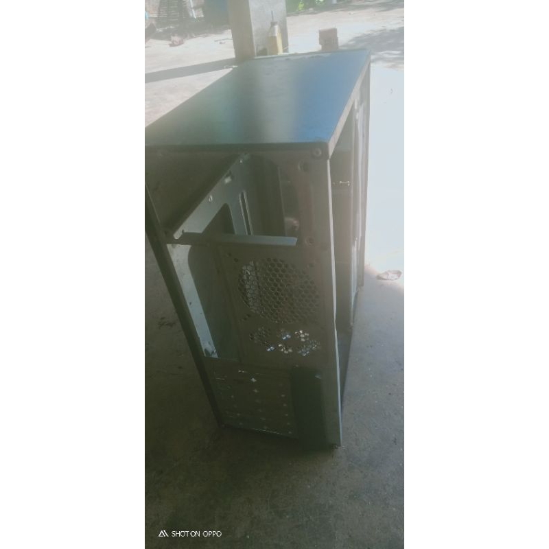 Vỏ thùng máy tính