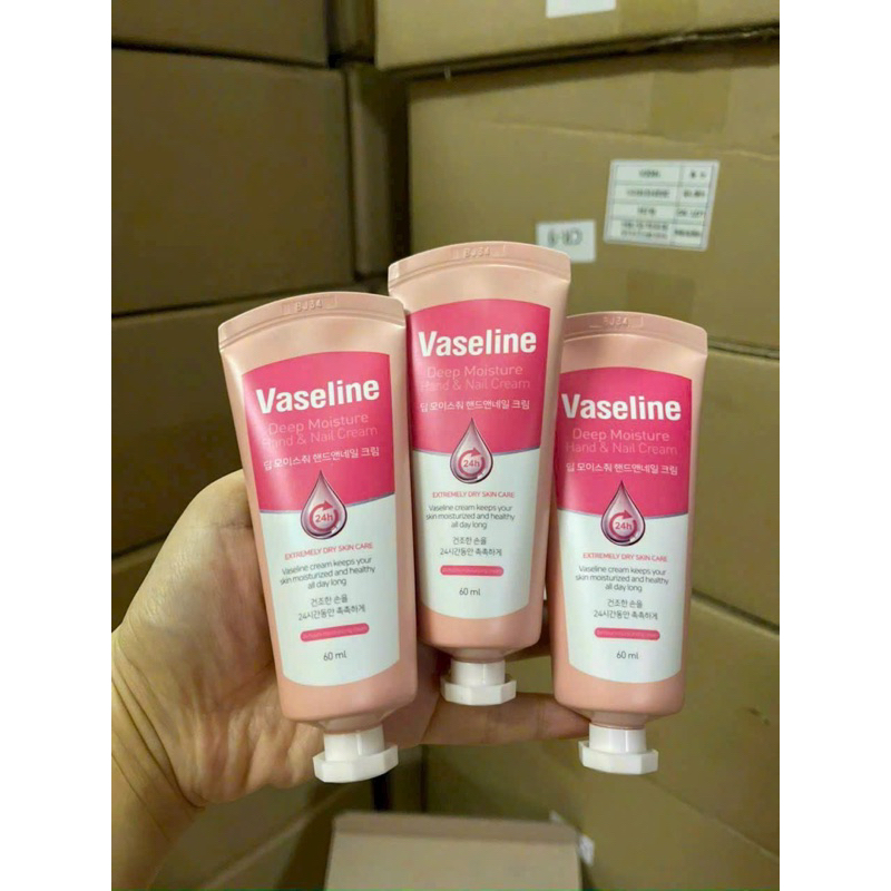 Kem dưỡng tay và móng Vaseline Deep Moisture Hand & Nail Cream