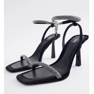 Sandal Zr hai quai trắng
