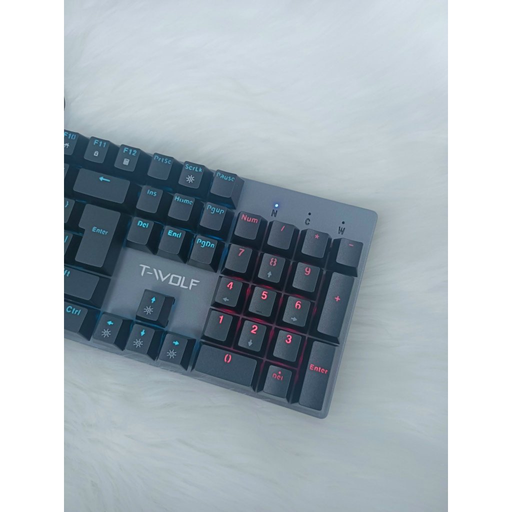 Bàn phím cơ Gaming T-WOLF T17 LED RGB