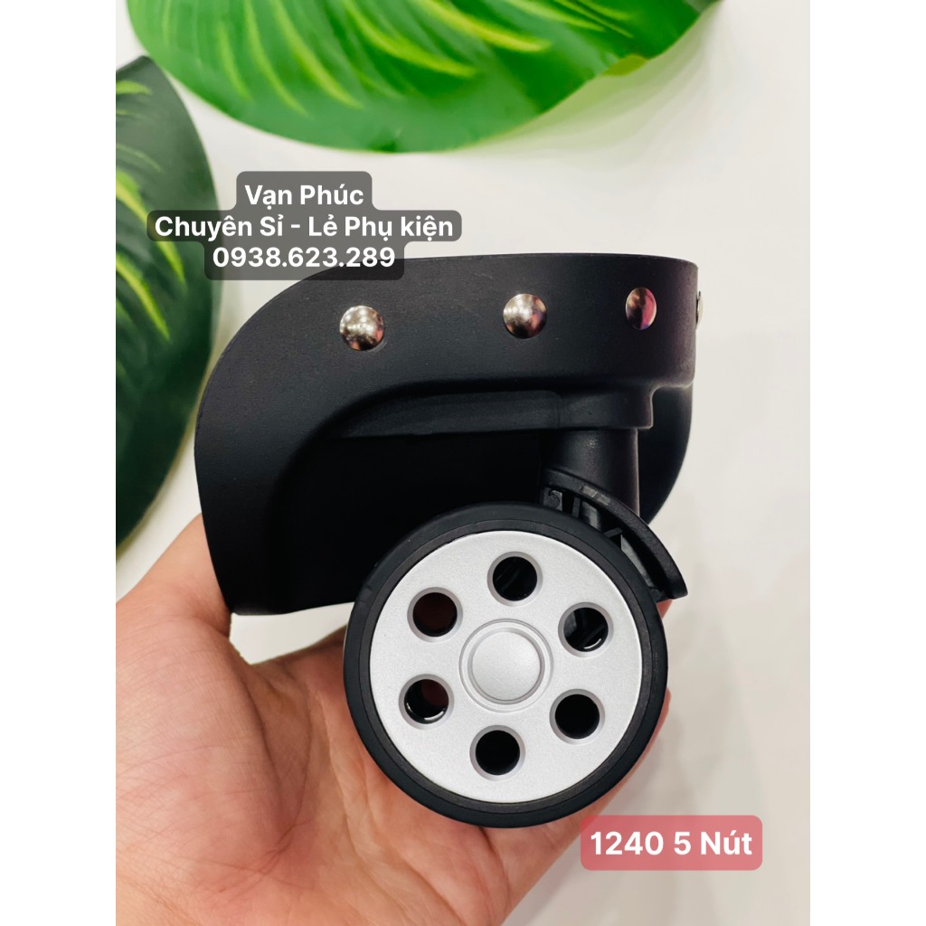 Bánh xe đôi di chuyển linh hoạt xoay 360 độ, dùng thay thế cho bánh xe Vali