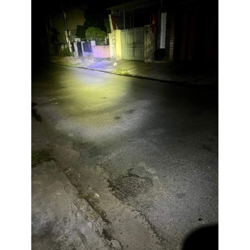 Thân Đèn pin 16 bóng led dùng pin chân Makita